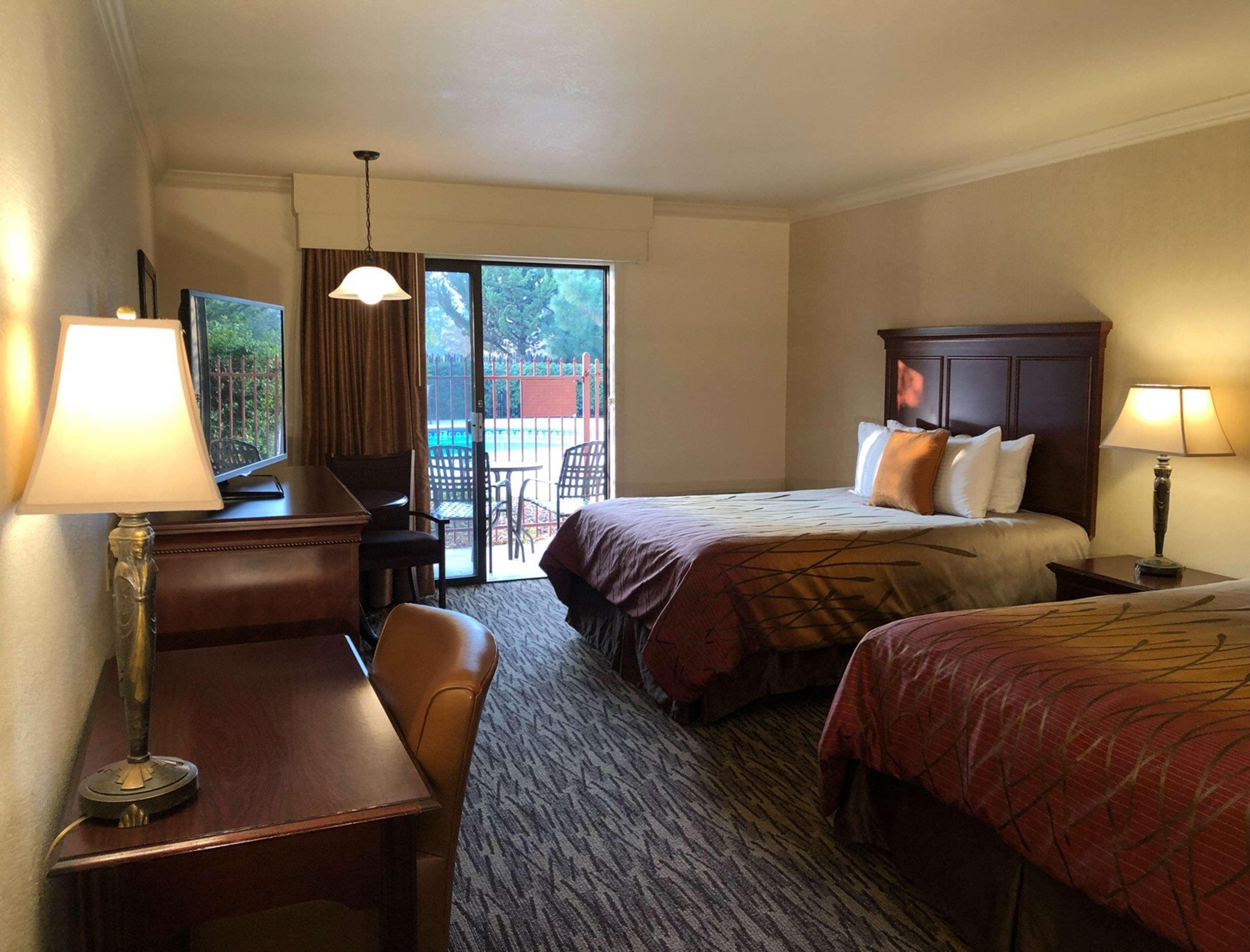 Best Western Plus Humboldt House Inn Garberville Esterno foto