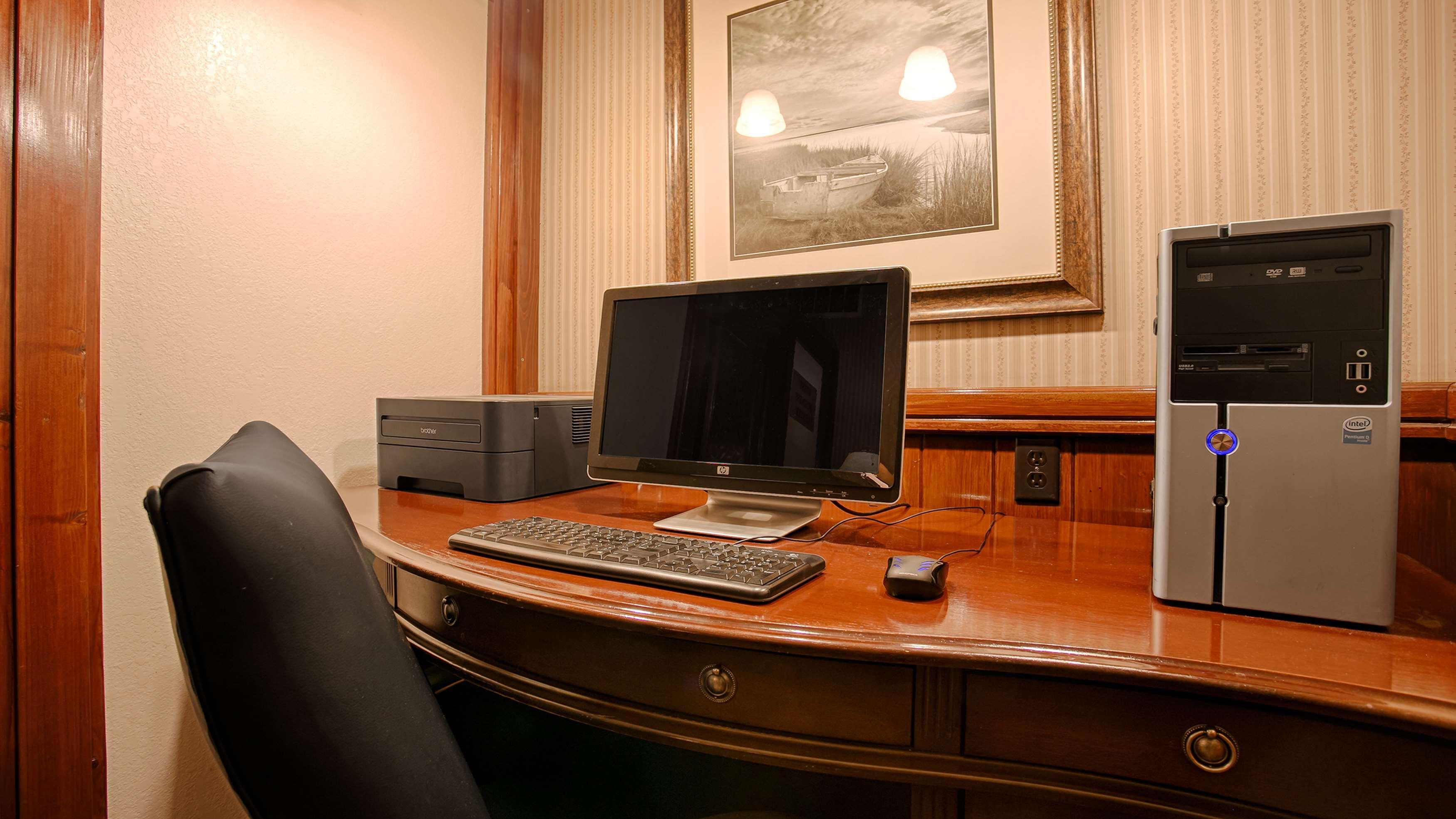 Best Western Plus Humboldt House Inn Garberville Esterno foto