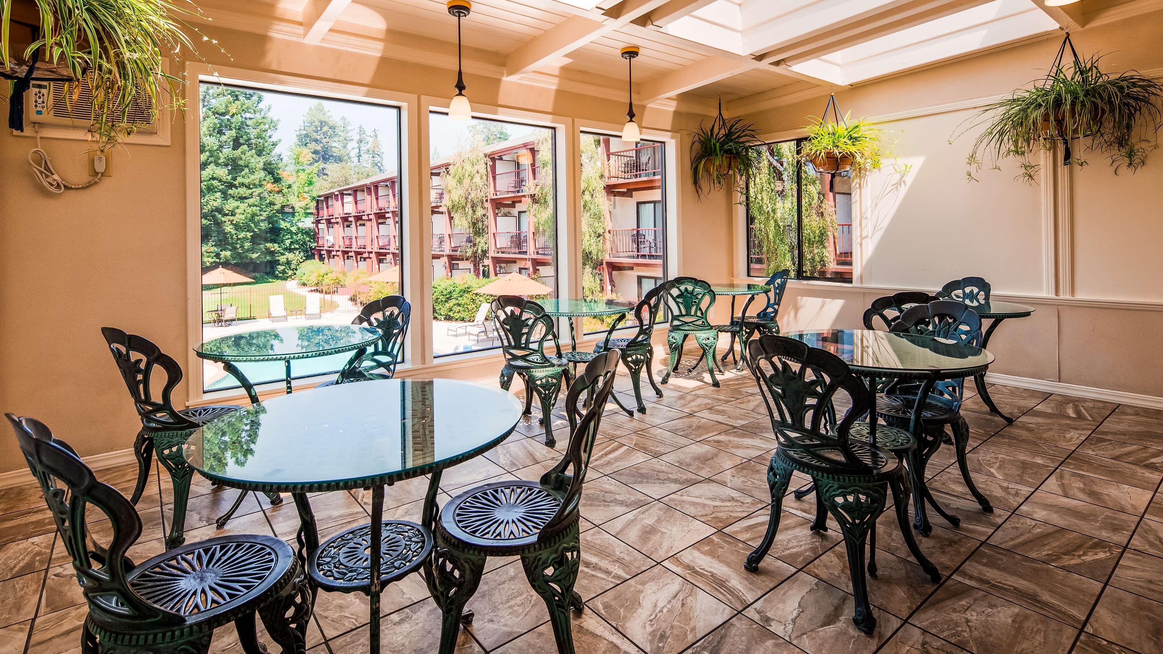 Best Western Plus Humboldt House Inn Garberville Esterno foto