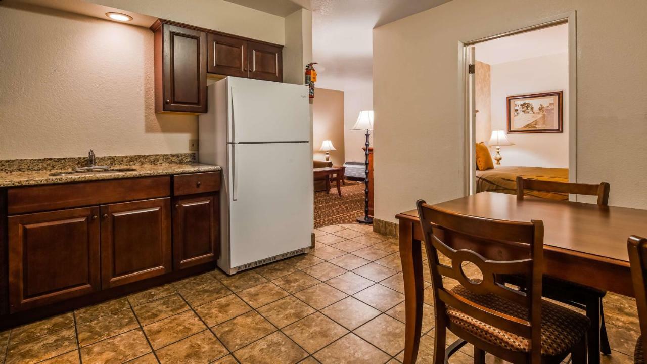 Best Western Plus Humboldt House Inn Garberville Esterno foto